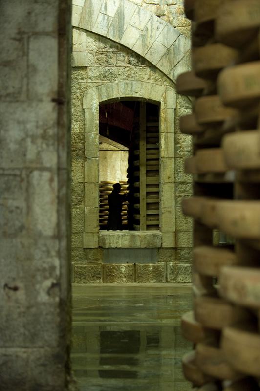 les caves daffinage petite du fort de saint antoine